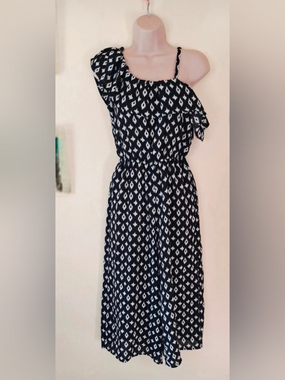 Black and White One-Shoulder Printed Jumpsuit